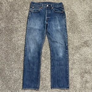 Levi's 501 Jeans Blue Straight Leg With Classic Denim Style Men's
Size 31/32